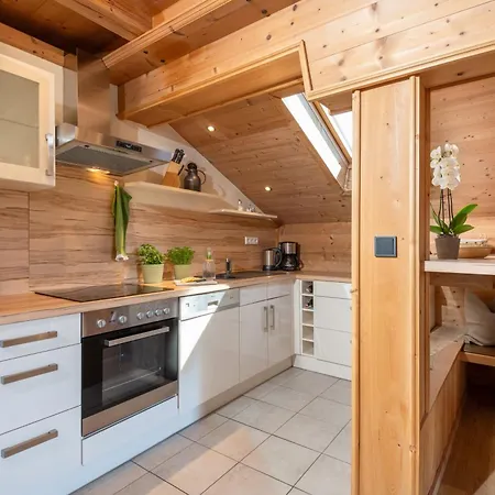 Bauernhof Hintenberg * 伊特尔