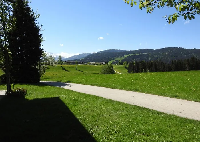 Bauernhof Hintenberg 农家乐 *